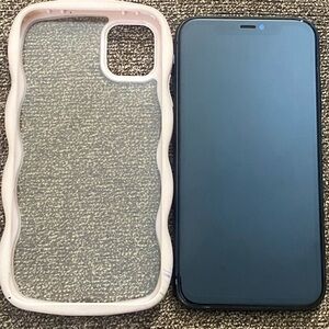 Apple iPhone 11 64GB - (Unknown Carrier) iCloud locked for parts Not Working.